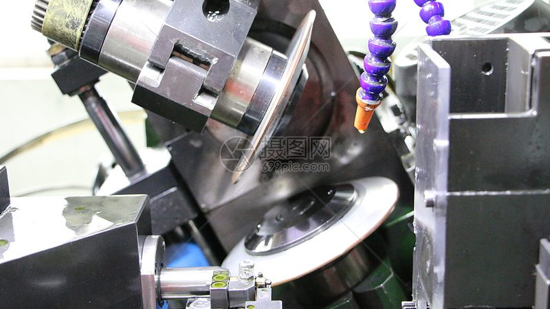 二手锻压机床吨位分类：揭秘其背后的工艺与选择要点